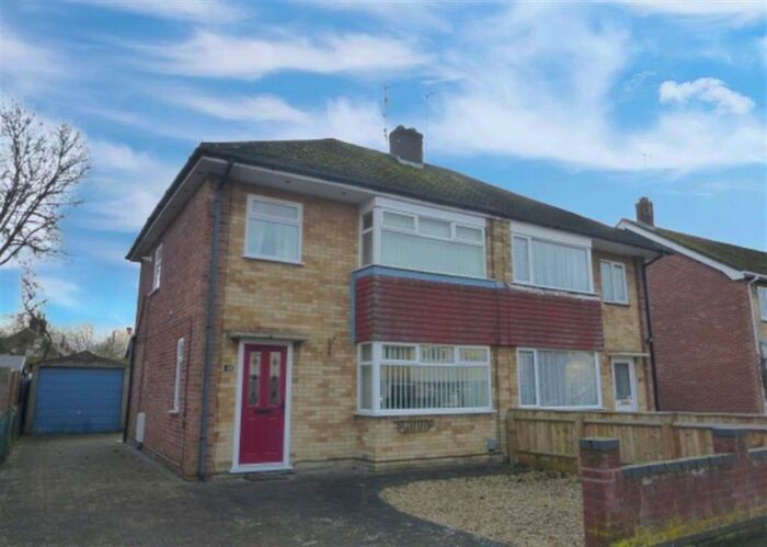 3 Bedroom Property To Rent In Edinburgh Avenue, Werrington, Peterborough, PE4