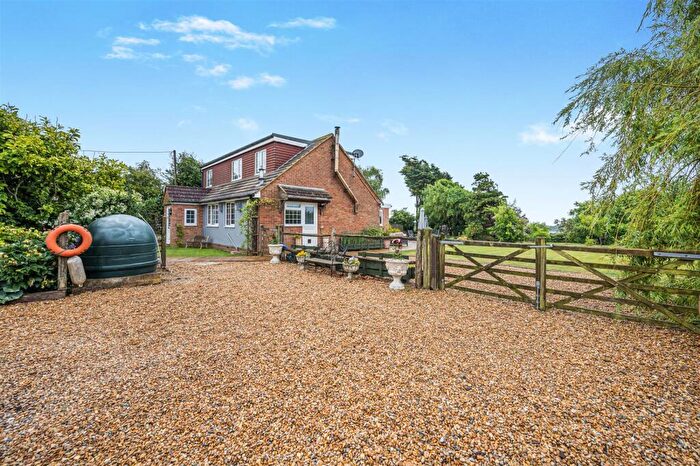 4 Bedroom Detached House For Sale In The Lookout, Peacehaven, BN10