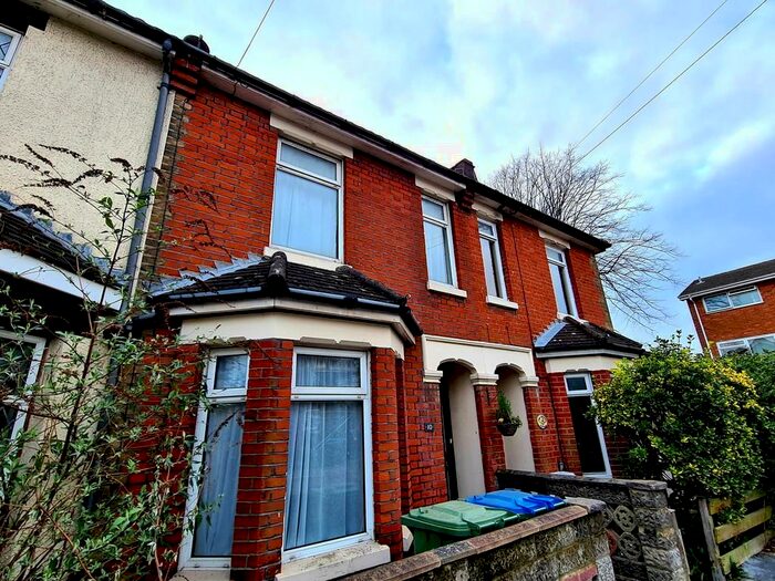3 Bedroom Terraced House To Rent In Sydney Road, Southampton, SO15