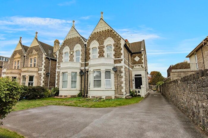 1 Bedroom Flat For Sale In Clarence Road North, Weston-super-Mare, BS23