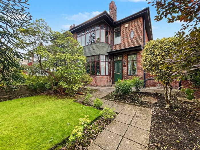 3 Bedroom End Of Terrace House For Sale In Bury New Road, Whitefield, M45