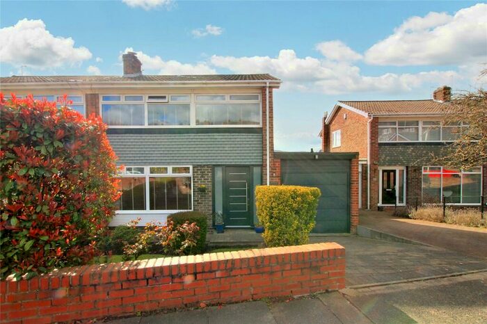 3 Bedroom Semi-Detached House For Sale In Gleneagles Road, Low Fell, Gateshead, NE9