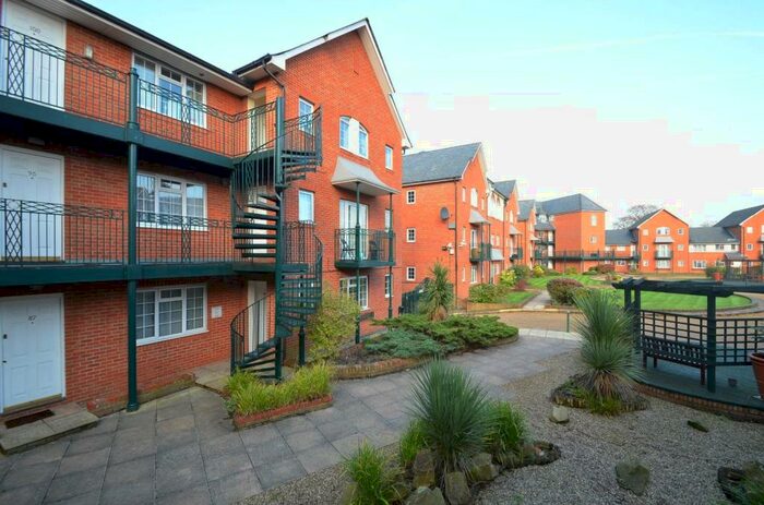 2 Bedroom Flat To Rent In Knights Place, St Leonards Road, SL4