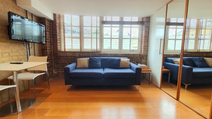 Studio To Rent In Tower Bridge, London, SE1