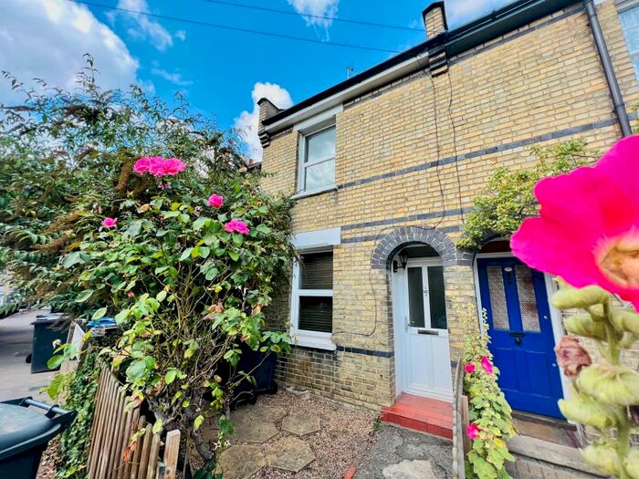 2 Bedroom Terraced House To Rent In Helder Street, South Croydon, CR2