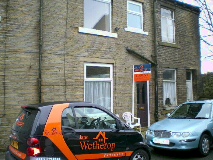 1 Bedroom Terraced House To Rent In York Street, Bradford, West Yorkshire, BD13