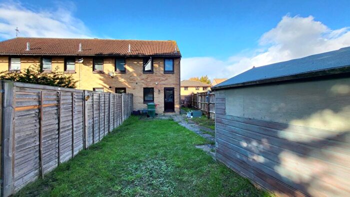 2 Bedroom End Of Terrace House For Sale In Marholm Road, Walton, Peterborough, PE4