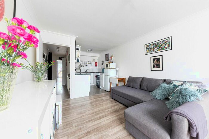 1 Bedroom Flat To Rent In Elia Street, Angel Southside, N1