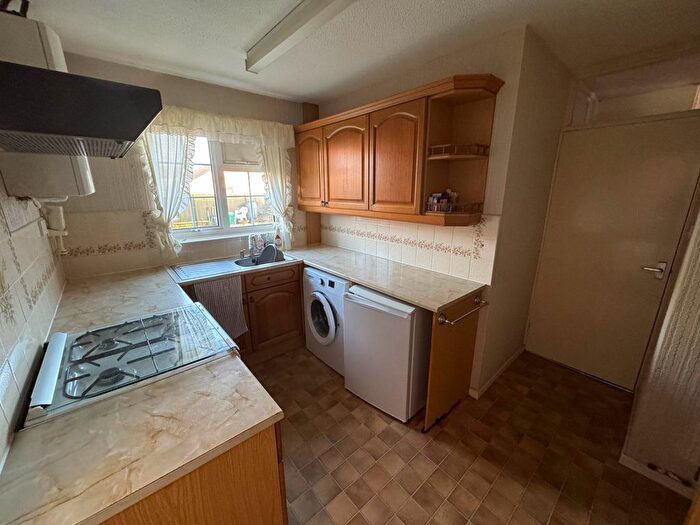 2 Bedroom Semi-Detached Bungalow For Sale In Harrowby Lane, Grantham, NG31