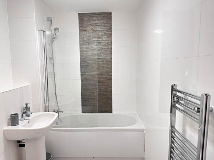 2 Bedroom Apartment To Rent In Queen Street, Sheffield, S1