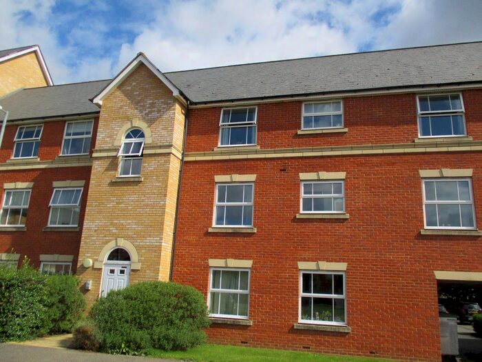2 Bedroom Flat To Rent In Chadwick Drive, Braintree, CM7