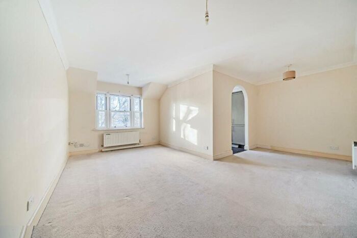 2 Bedroom Flat For Sale In Croxted Road, Dulwich, SE21