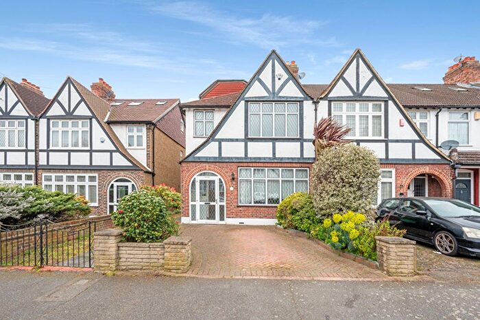 4 Bedroom End Terrace House For Sale In Birchwood Avenue, Beckenham, BR3
