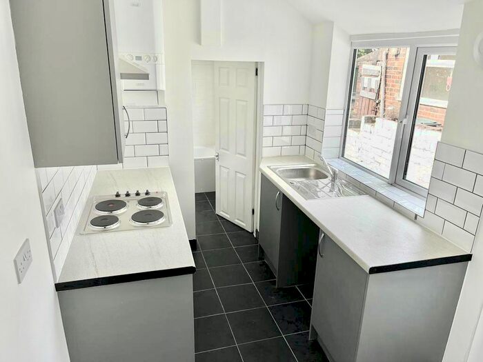 2 Bedroom Terraced House To Rent In Oldfield Street, Stoke-On-Trent, ST4