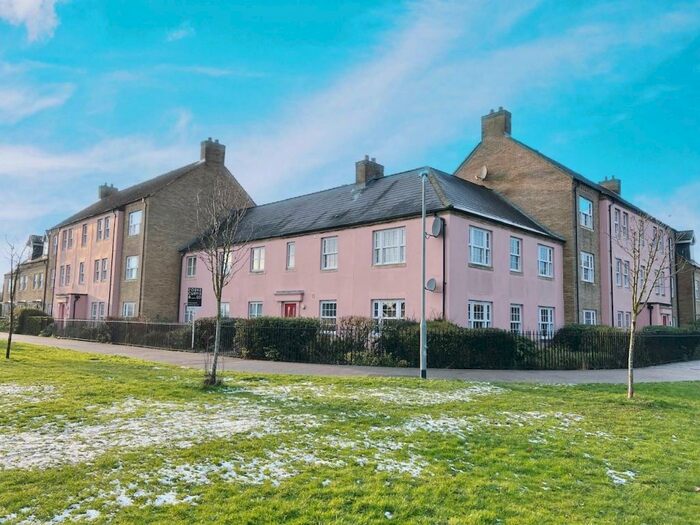 2 Bedroom Flat To Rent In Kings Avenue, Ely, CB7