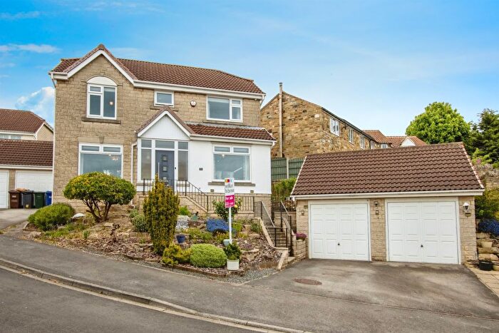 4 Bedroom Detached House For Sale In Manor Court, Fairburn, Knottingley, WF11