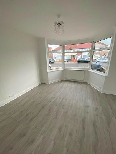 3 Bedroom Terraced House To Rent In Galliard Road, London, N9