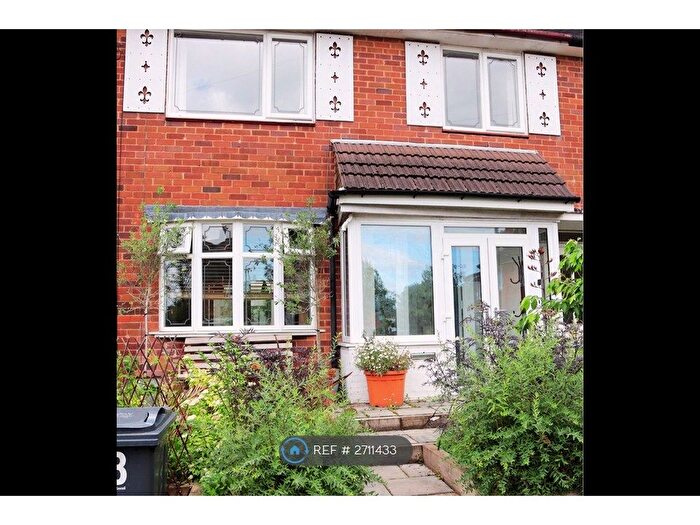 3 Bedroom Terraced House To Rent In Nutgrove Close, Birmingham, B14
