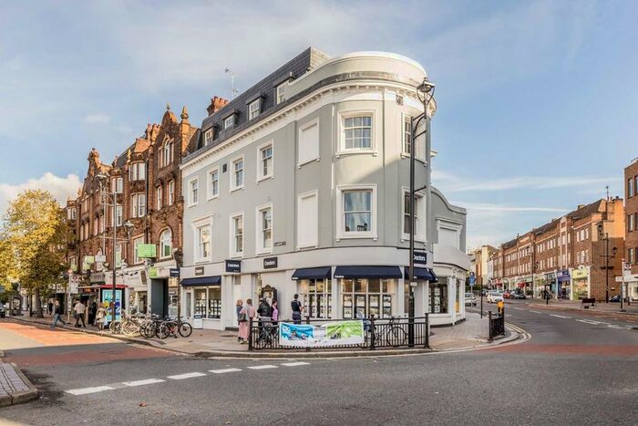 2 Bedroom Flat To Rent In Claremont Road, Surbiton, KT6