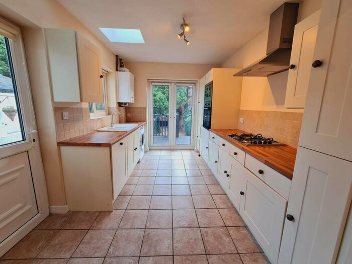 2 Bedroom Property To Rent In Spa Buildings, A, LN2