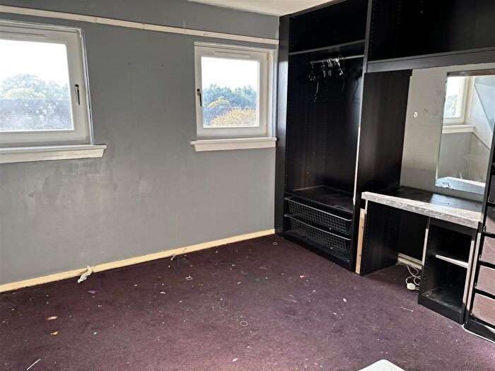 3 Bedroom Terraced House For Sale In Esk Drive, Livingston, EH54
