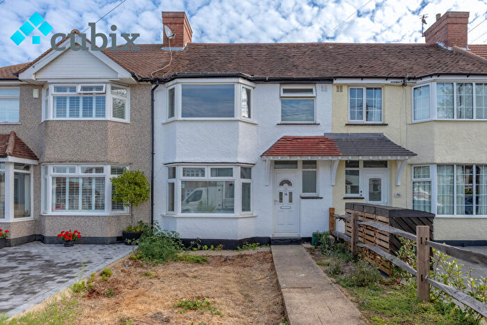 3 Bedroom Terraced House For Sale In Kew Crescent, North Cheam, Sutton, SM3