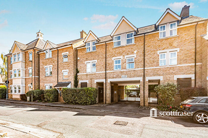 2 Bedroom Apartment To Rent In Clarendon Court, OX2