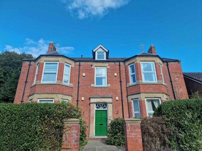 2 Bedroom Apartment To Rent In Pine Lodge, Church View, Hurworth, DL2