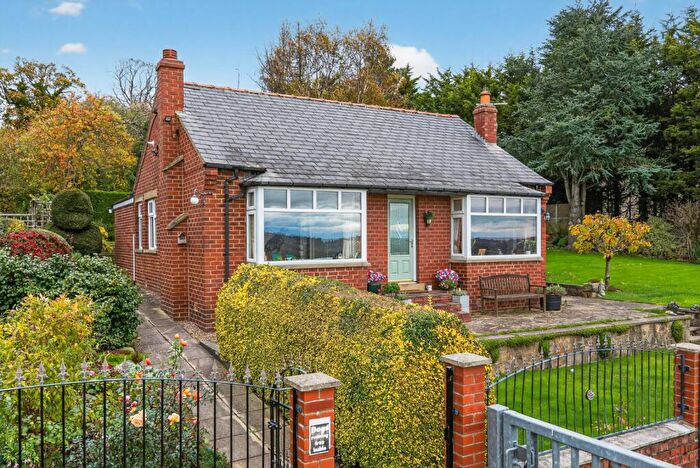 2 Bedroom Bungalow For Sale In Low Green, Rawdon, Leeds, West Yorkshire, LS19