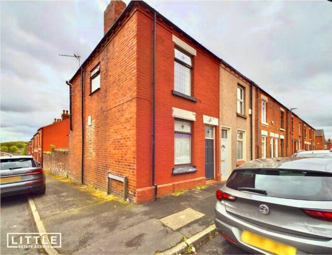 3 Bedroom End Of Terrace House To Rent In Thompson Street, St. Helens, WA10