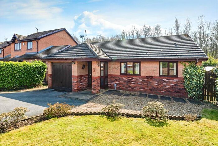 3 Bedroom Detached Bungalow For Sale In Silkstone Close, Tankersley, Barnsley, S75