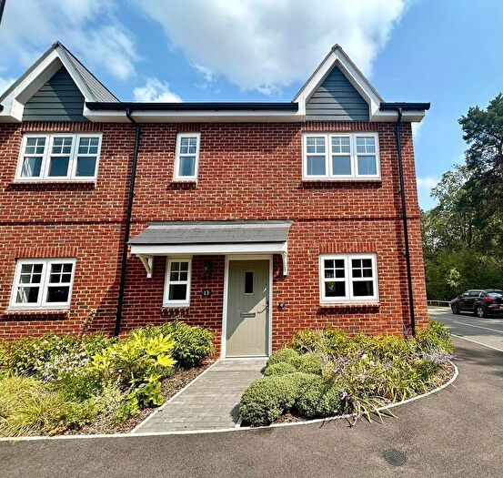 3 Bedroom Semi-Detached House To Rent In The Fairway, Fleet, Hampshire, GU51