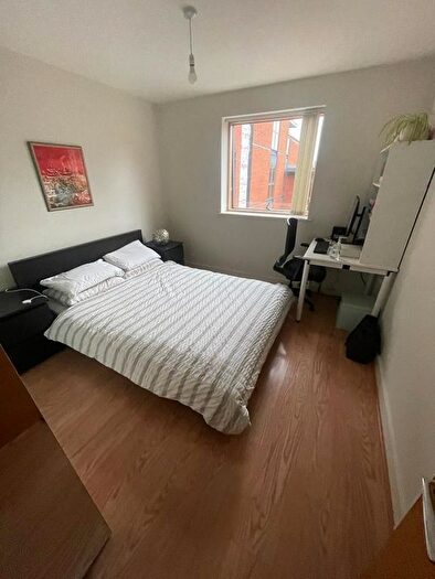 1 Bedroom Flat To Rent In Waterfront Walk, Birmingham, B1