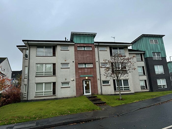 2 Bedroom Flat To Rent In / At Netherton Road Anniesland, G13