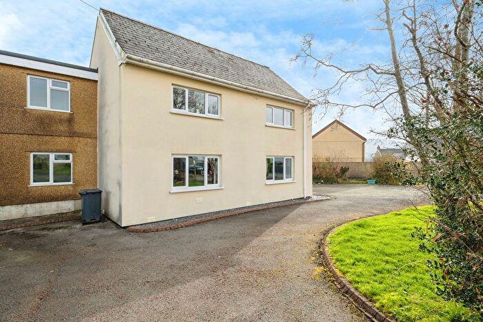 4 Bedroom Detached House For Sale In Ael Y Bryn, Ystradgynlais, Swansea, Powys, SA9