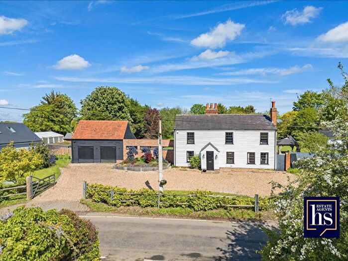 4 Bedroom Detached House For Sale In King William Iv, Tan House Lane, CM14