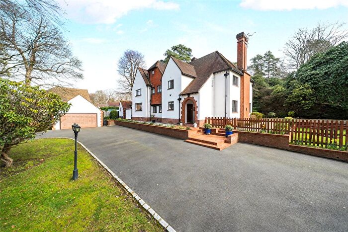 5 Bedroom Detached House For Sale In Camberley, Surrey, GU15