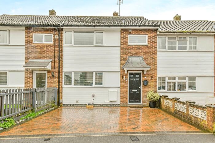 3 Bedroom Terraced House For Sale In Siddons Road, Stevenage, Hertfordshire, SG2