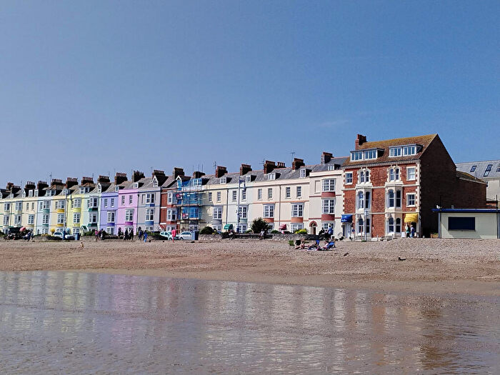 8 Bedroom Terraced House For Sale In Brunswick Terrace, Weymouth, DT4