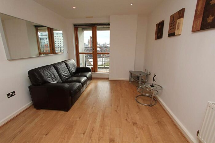 2 Bedroom Flat To Rent In St James Quay, Brewery Wharf, LS10