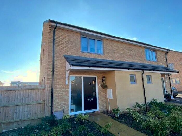 1 Bedroom End Of Terrace House To Rent In Merlin Road, Corby, NN17