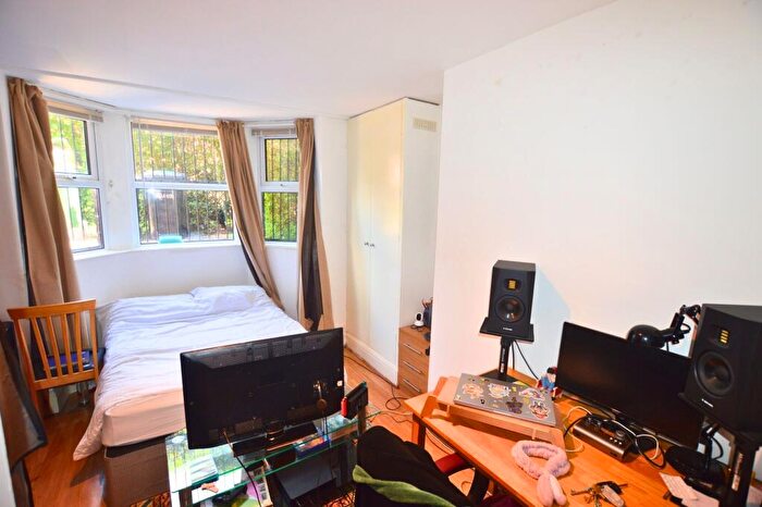 1 Bedroom House To Rent In Inglewood Terrace, Leeds, LS6