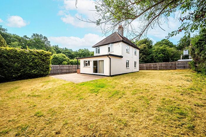 4 Bedroom Detached House To Rent In Pound Lane, Wood Street Village, Guildford, GU3