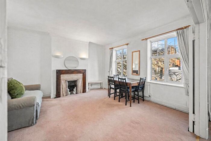 2 Bedroom Flat For Sale In Haverstock Hill, Belsize Park, NW3