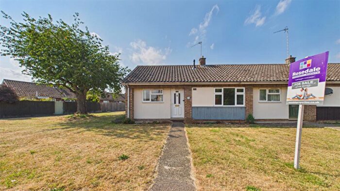 2 Bedroom Terraced Bungalow For Sale In St Guthlac Avenue, Market Deeping, PE6
