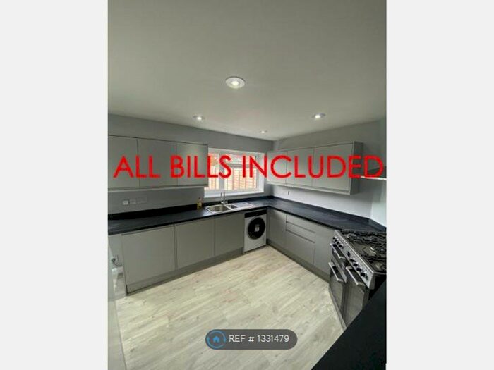 6 Bedroom Semi-Detached House To Rent In Grange Road, Guildford, GU2