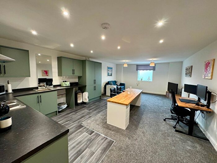 4 Bedroom Flat To Rent In Little Bedford Street, North Shields, NE29
