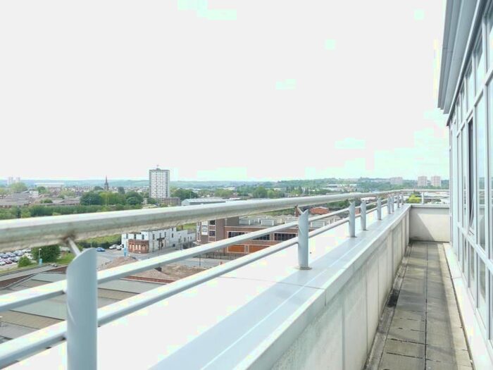 2 Bedroom Flat To Rent In Manor Mills, Ingram Street, LS11