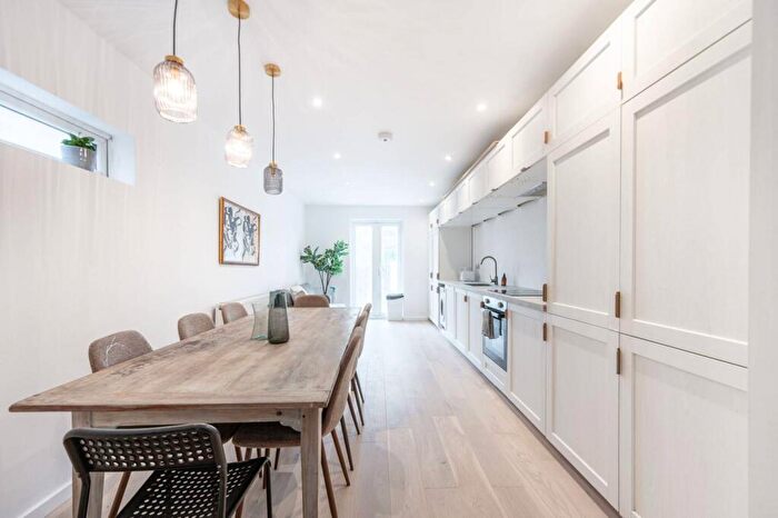 5 Bedroom Terraced House To Rent In Roundwood Road, , Harlesden, London, NW10