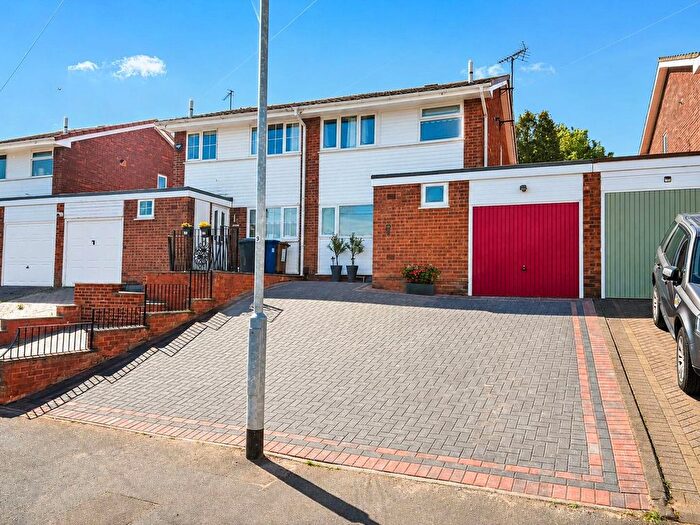 3 Bedroom Property For Sale In Redwood Drive, Burntwood, WS7